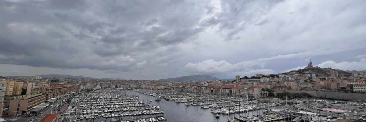 e196d3e7-34ec-4a03-a719-263a5d1fb382