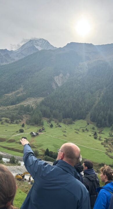 c1bfc0ca-bf5b-49b5-9ecc-2bc850d53e26